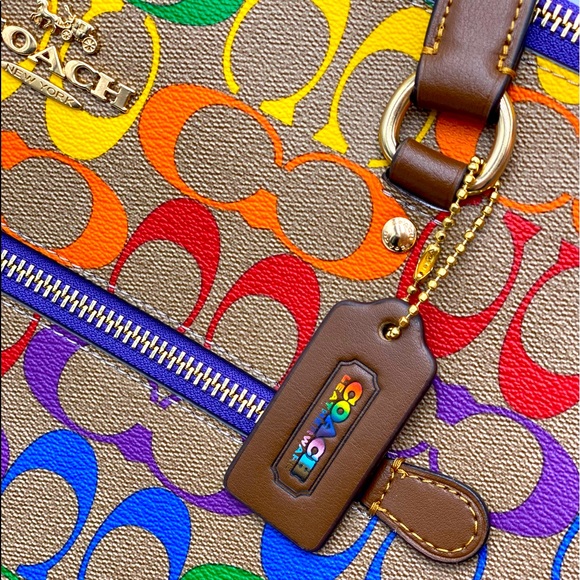 Coach Gallery Tote In Rainbow Signature Canvas - Picture 10 of 12